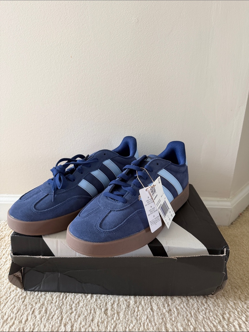 Barreda adidas Men’s Navy Suede Sneakers with Light Blue Stripes Brown Gum Sole